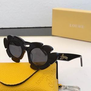 Loewe Sunglasses 82